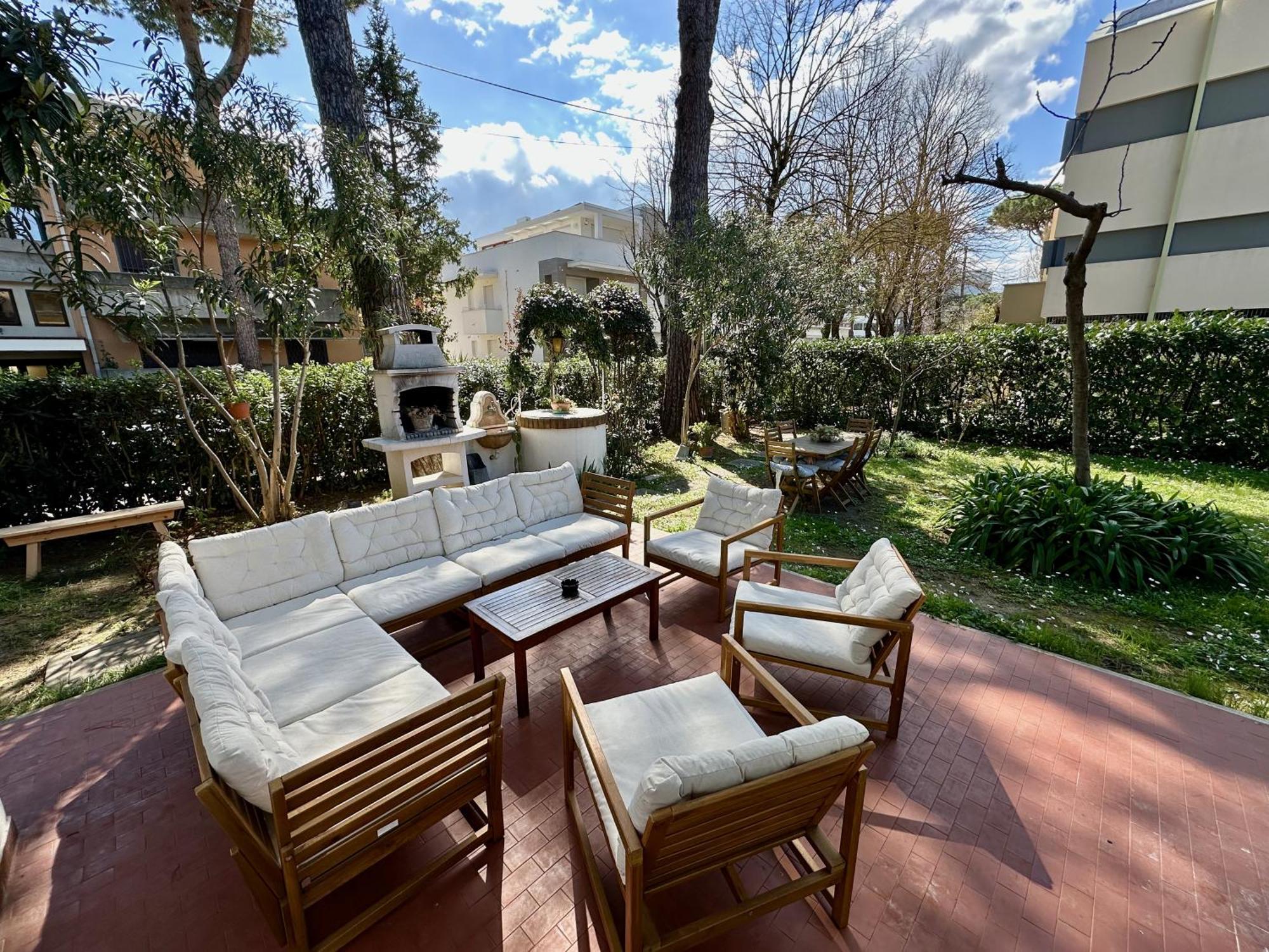 Appartamenti Villa Renata リッチョーネ エクステリア 写真