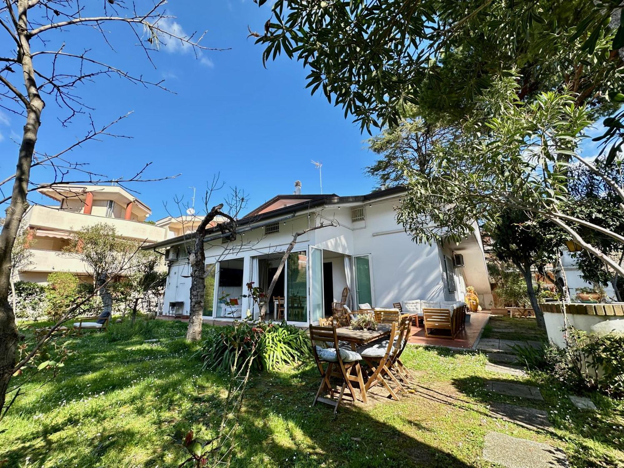 Appartamenti Villa Renata リッチョーネ エクステリア 写真